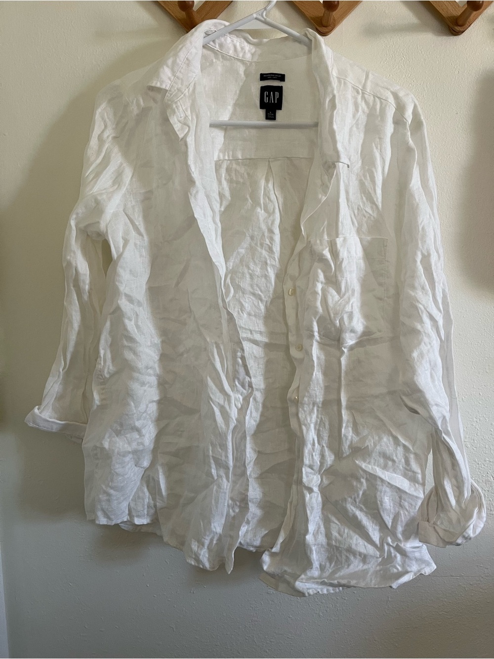 GAP Women's White Linen Button-Down Shirt
